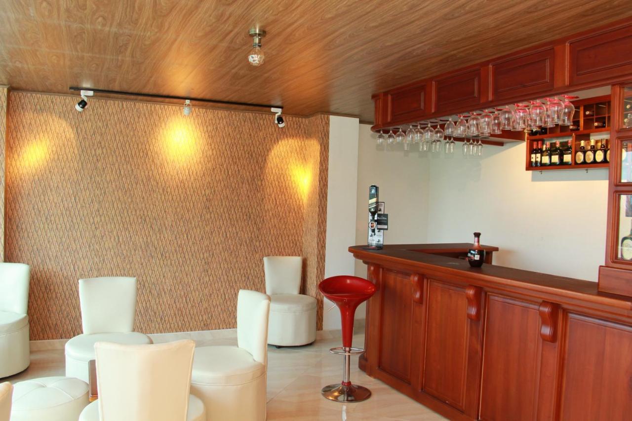 Hotel 80 Real Tenjo Zewnętrze zdjęcie